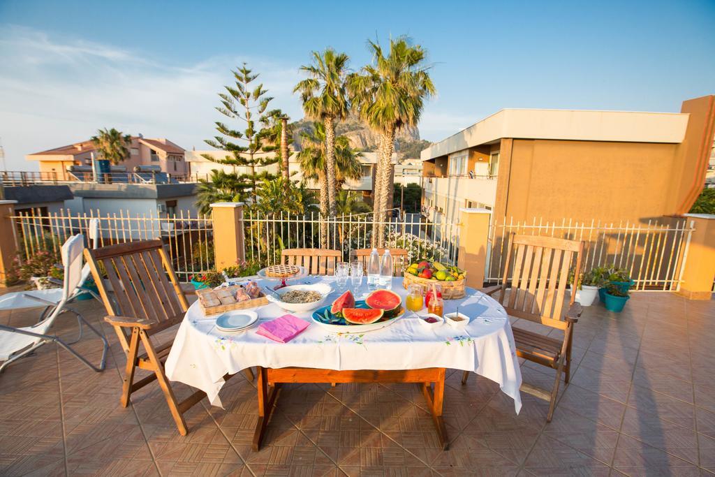 B&B Olas Del Mar เชฟาลู ภายนอก รูปภาพ